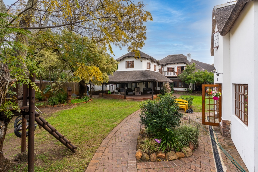 5 Bedroom Property for Sale in Pinelands Western Cape
